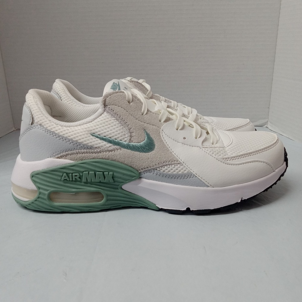 Nike Air Max Excee Women's Size 9.5 Sneakers summit White/Cannon CD5432-140